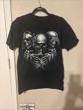 Black Skeleton 'See No Evil, Hear No Evil, Speak No Evil' Graphic T-Shirt